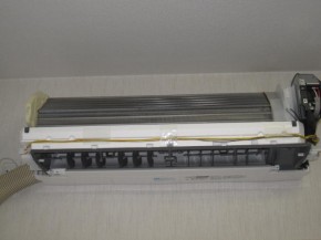 お掃除機能付きエアコンクリーニング 三菱電機 MSZ‐L2217‐W｜おそうじ